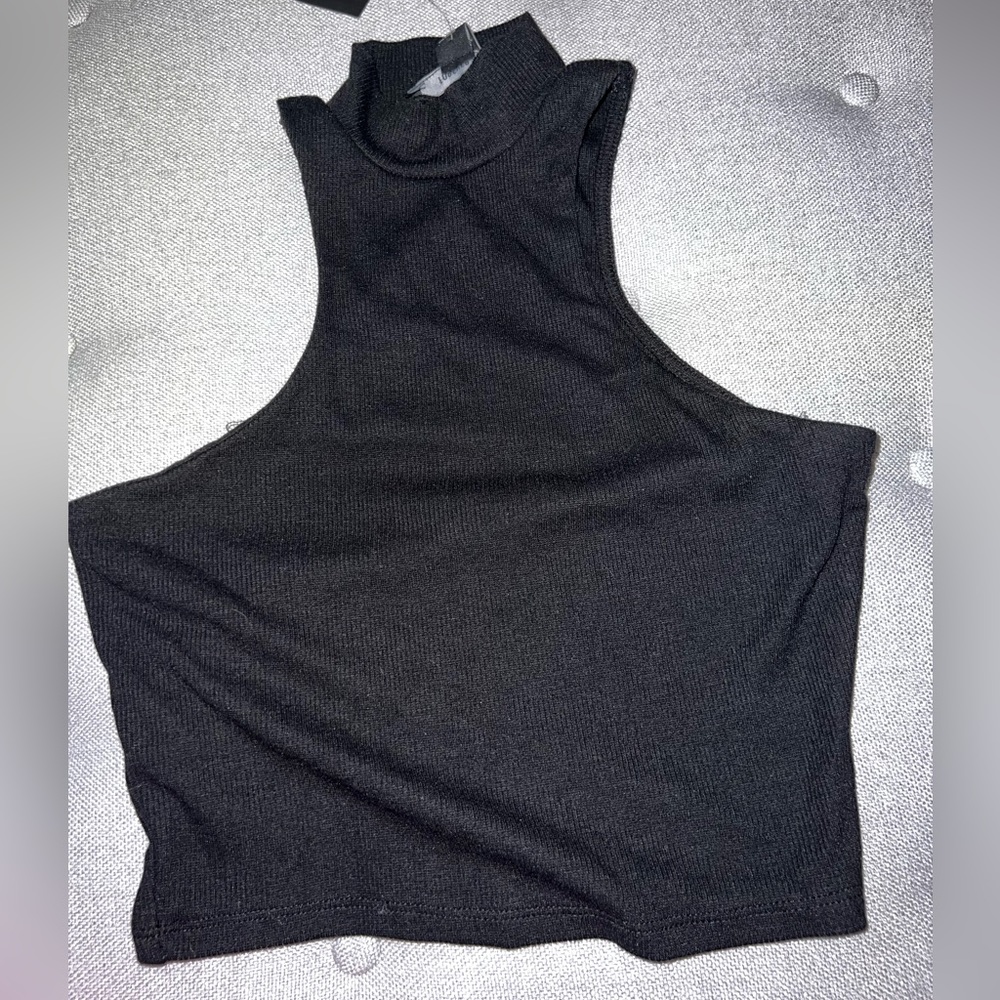 High neck black crop top